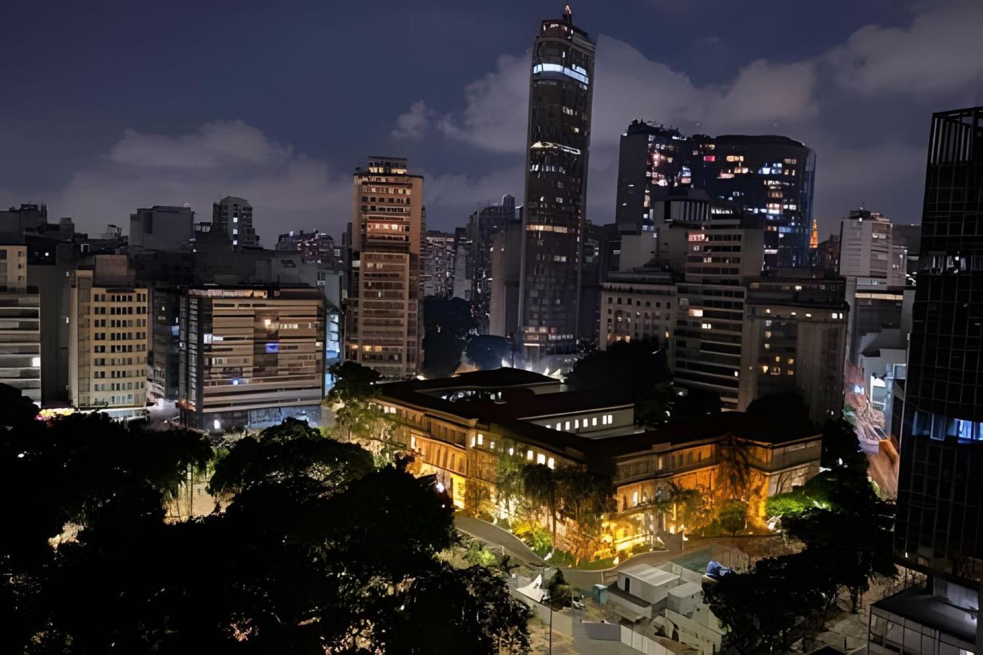 Centro De Sp Vista - Praca Da Republica 104 *